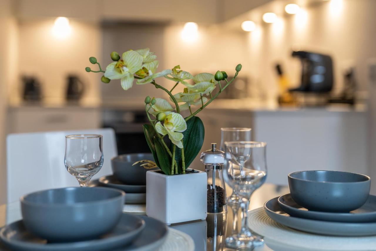 Windsor Luxury Studio Apartment Екстер'єр фото