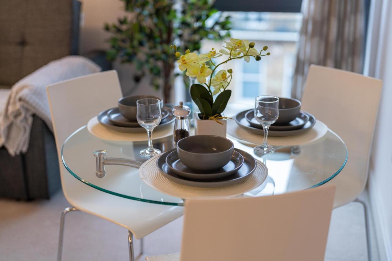 Windsor Luxury Studio Apartment Екстер'єр фото